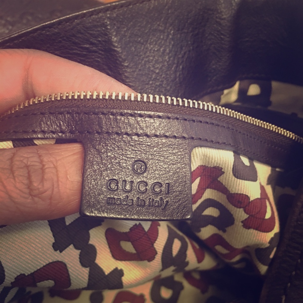 Authentic Gucci Signoria Leather Handbag